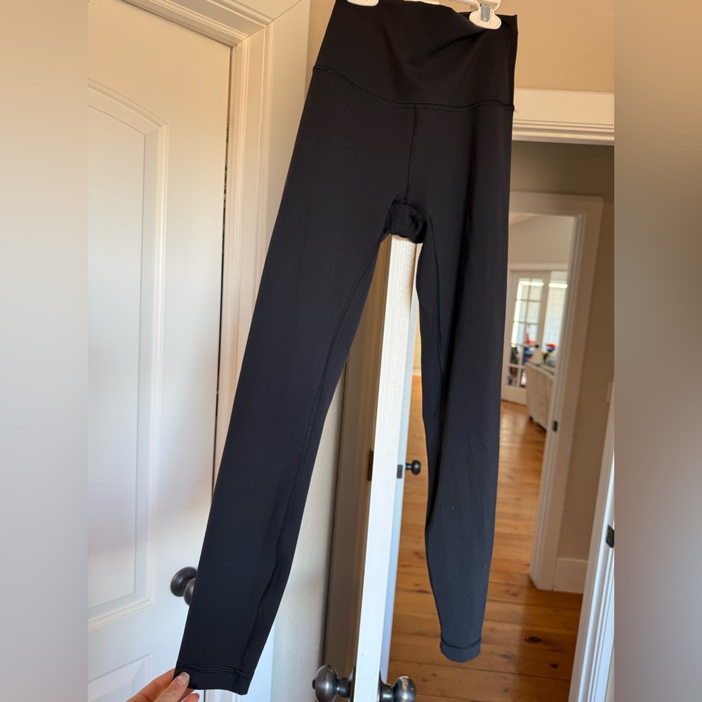 Size 4 Lululemon Wunder Train 25 inch